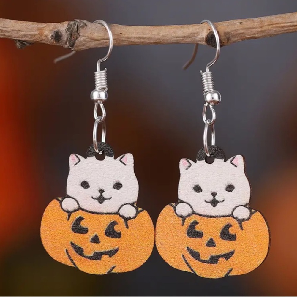 Kitten in Jack O’Lantern Dangle Earrings
